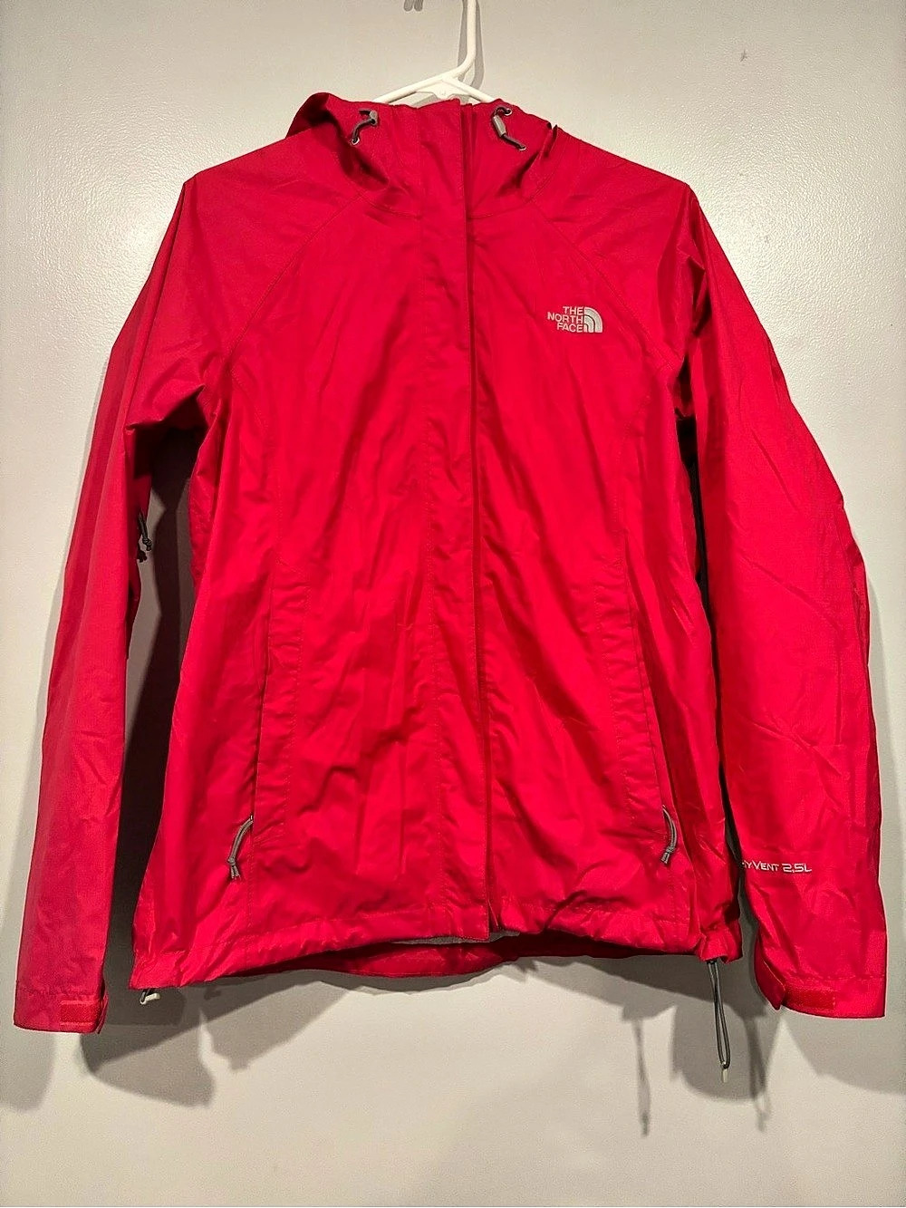 The North Face Venture 2 Jacket Red Women's Medium